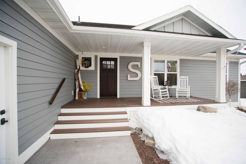 2027 Tower View Rd, Fergus Falls, MN 56537