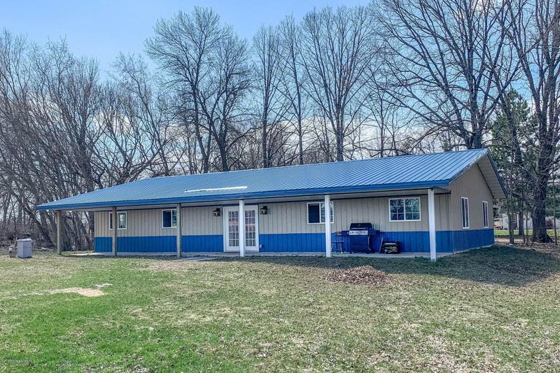 507 3rd St SW, Richville, MN 56576