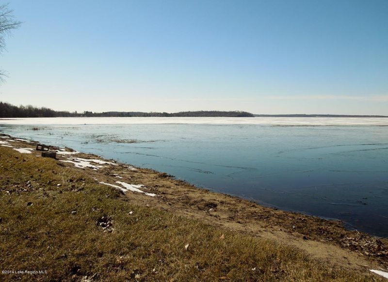45527 Whispering Sands Ln, Perham, MN 56573