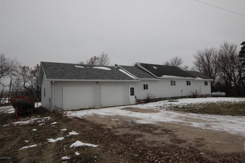 1742 330th Ave, Rothsay, MN 56579