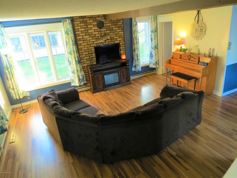 371 S Pelican Ave, Vergas, MN 56587