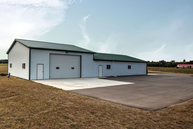 47135 Wintergreen Rd, Perham, MN 56573