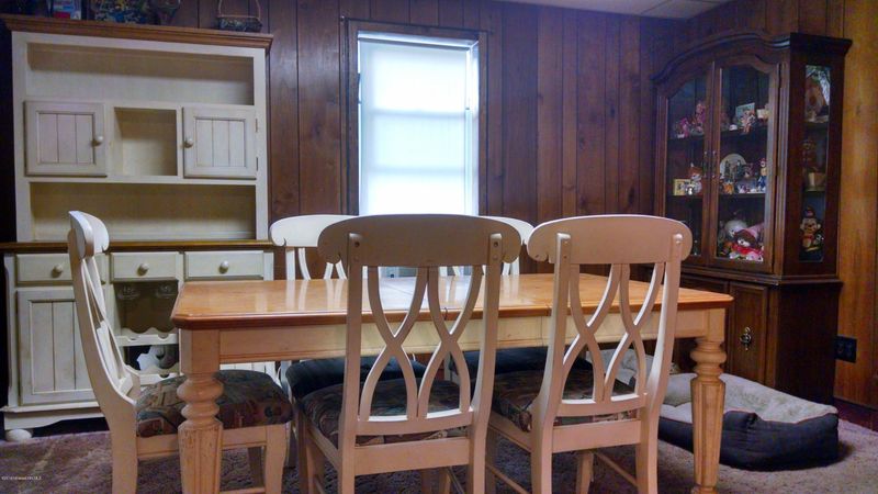 202 2nd Ave N, Dent, MN 56528
