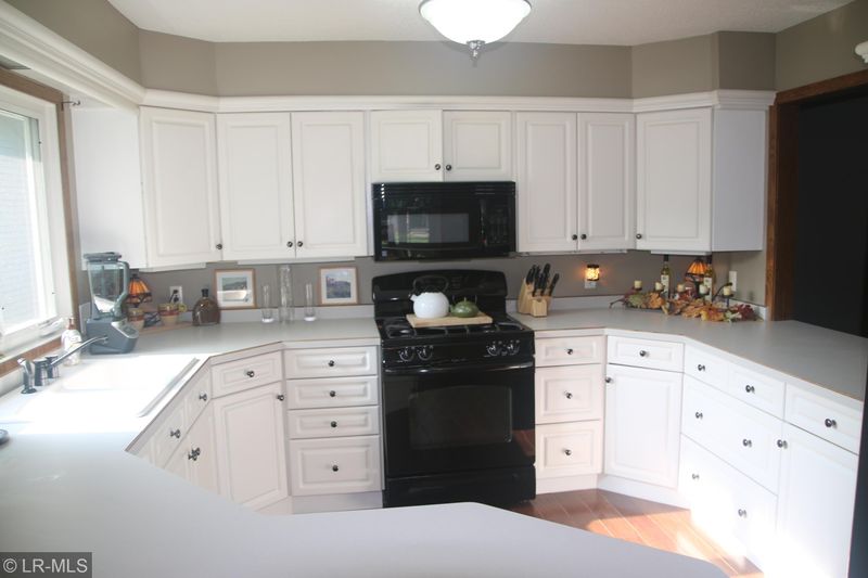 1007 W Linden St, Fergus Falls, MN 56537