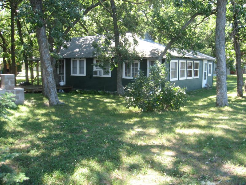 101 Bay View Rd, Ottertail, MN 56571