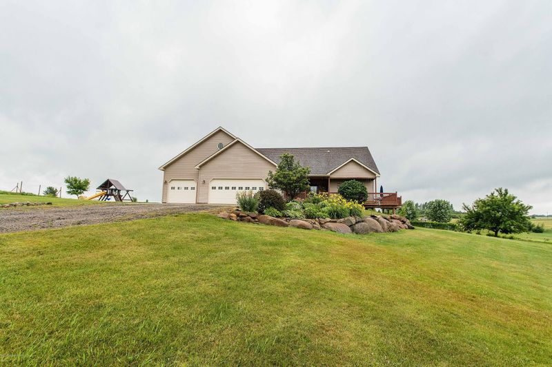 23050 Birchwood Estates Rd, Fergus Falls, MN 56537