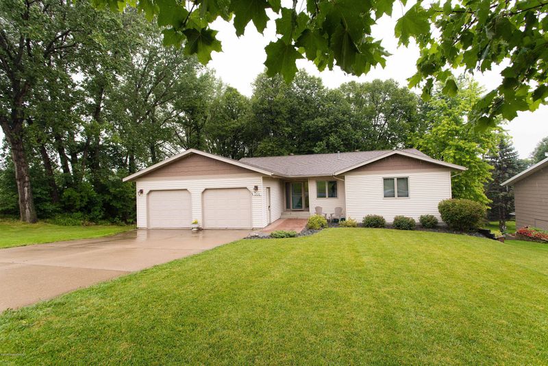 1230 Lakeview Dr, Fergus Falls, MN 56537