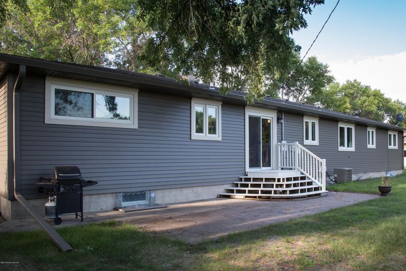 804 3rd Ave SE, Barnesville, MN 56514
