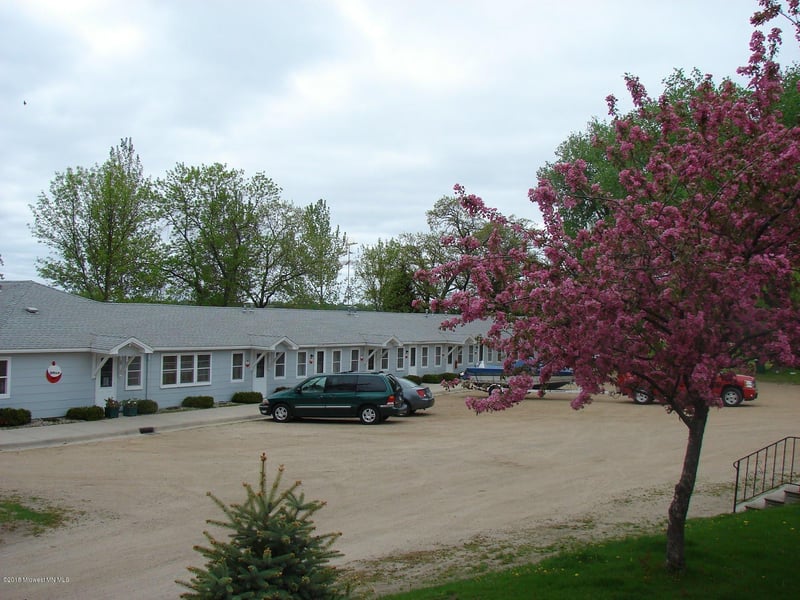 10415 County Hwy 82, Ashby, MN 56309