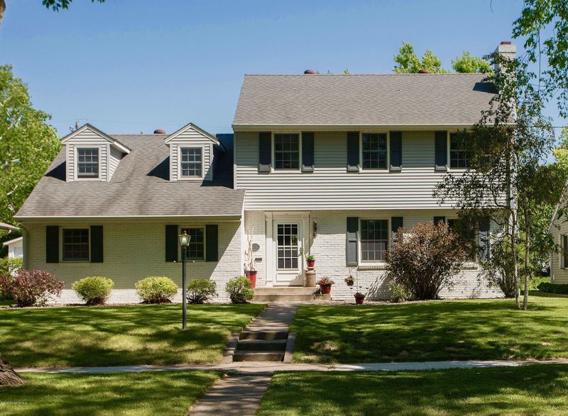 632 W Maple Ave, Fergus Falls, MN 56537
