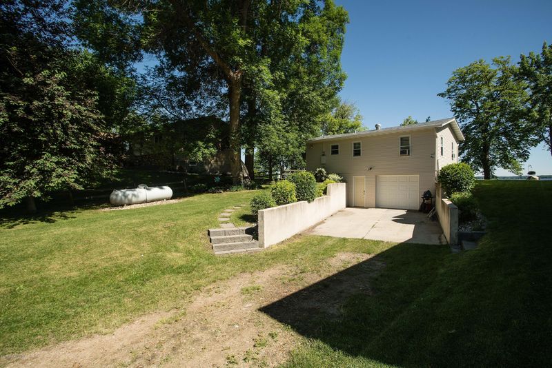 41868 Bagley Bay Ln, Pelican Rapids, MN 56572