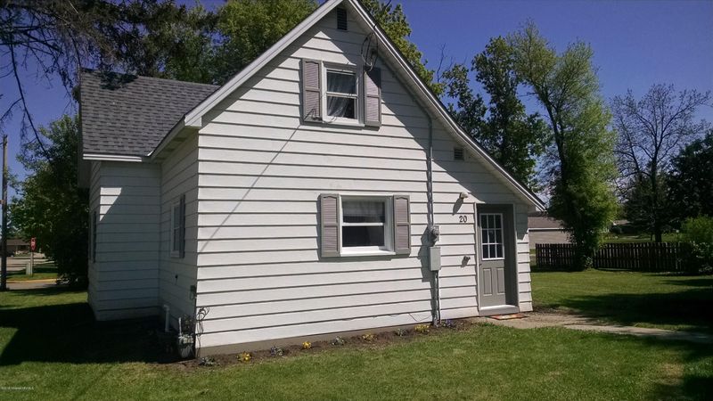 20 E Nowell St, New York Mills, MN 56567