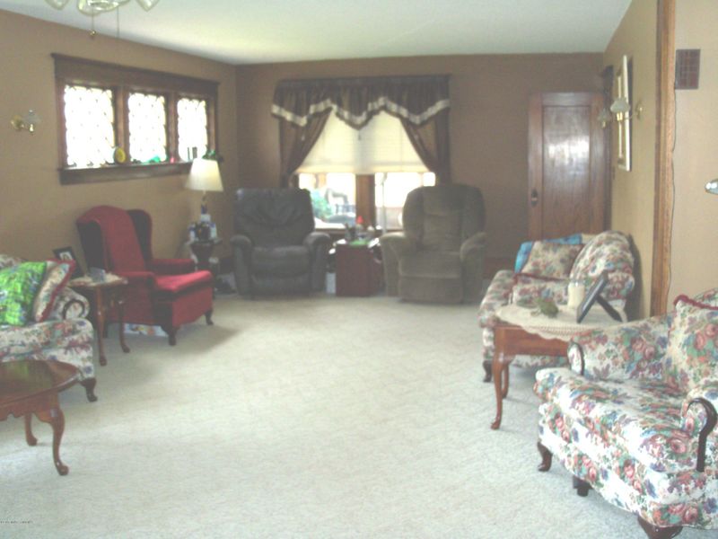 208 Cherry St, Bertha, MN 56437