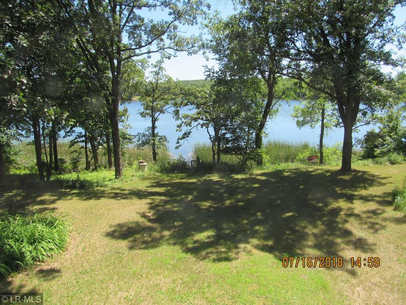 43000 John Fox Dr, Clitherall, MN 56524