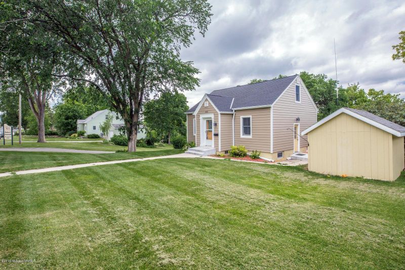 532 W Vernon Ave, Fergus Falls, MN 56537
