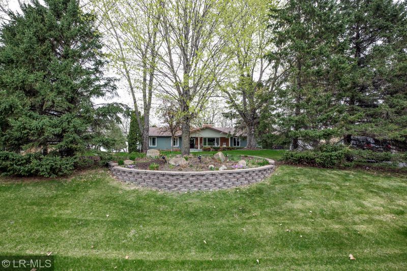 1420 Brenvei Dr, Fergus Falls, MN 56537