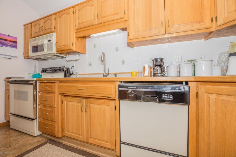 928 E Summit Ave #403, Fergus Falls, MN 56537