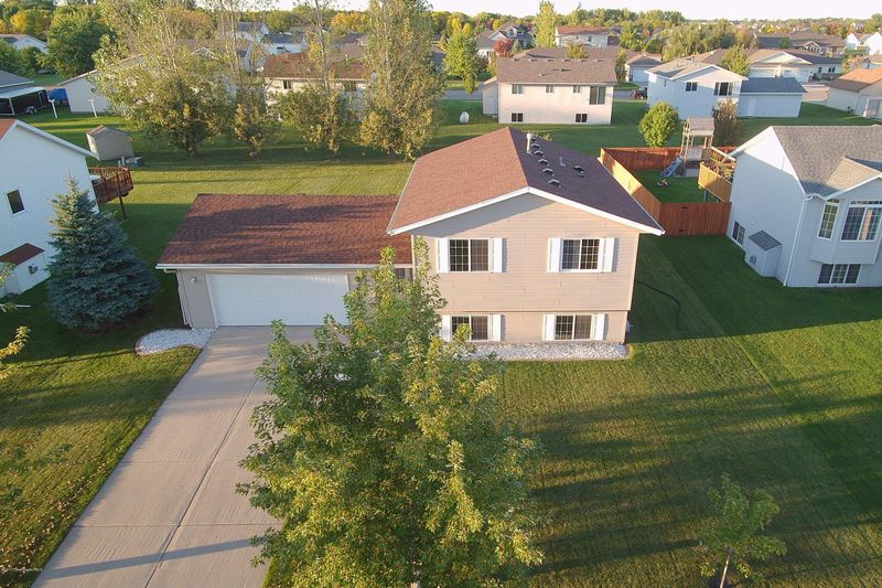 908 10th Ave SE, Barnesville, MN 56514