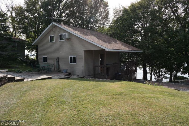 45071 Crystal Hills Dr, Pelican Rapids, MN 56572