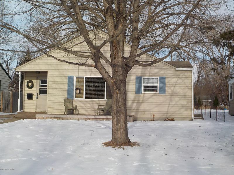 716 Seventh Ave, Fergus Falls, MN 56537