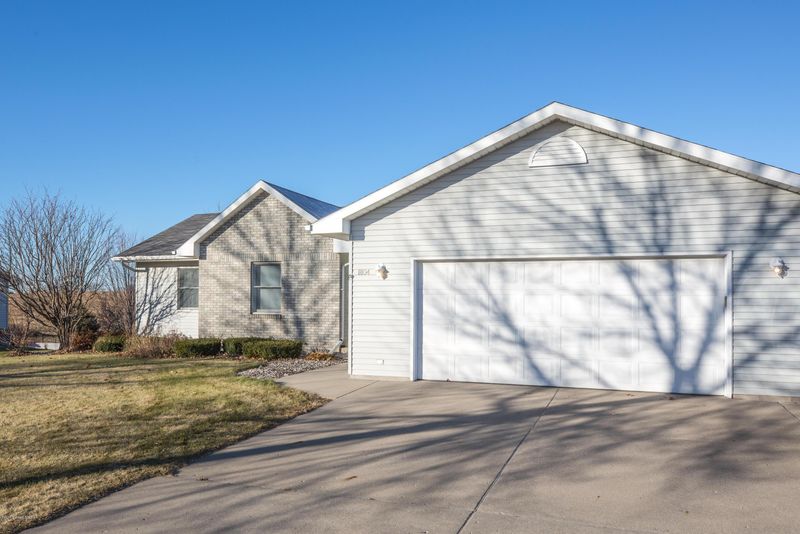1804 S Court St, Fergus Falls, MN 56537