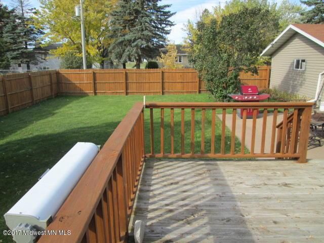 311 7th St SW, Perham, MN 56573