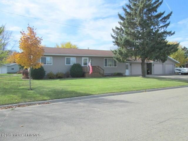 311 7th St SW, Perham, MN 56573