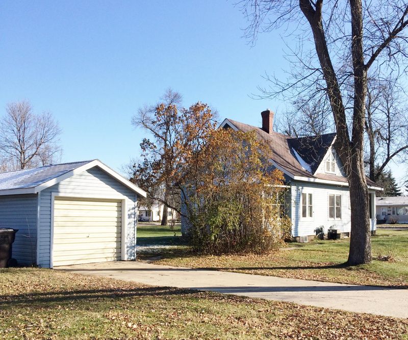 203 2nd St NW, Wadena, MN 56482