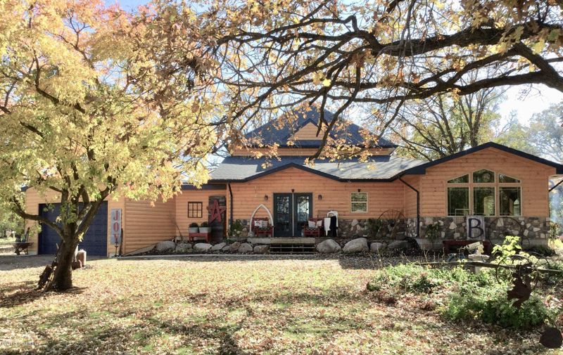 120 Sawmill Rd, Ottertail, MN 56571