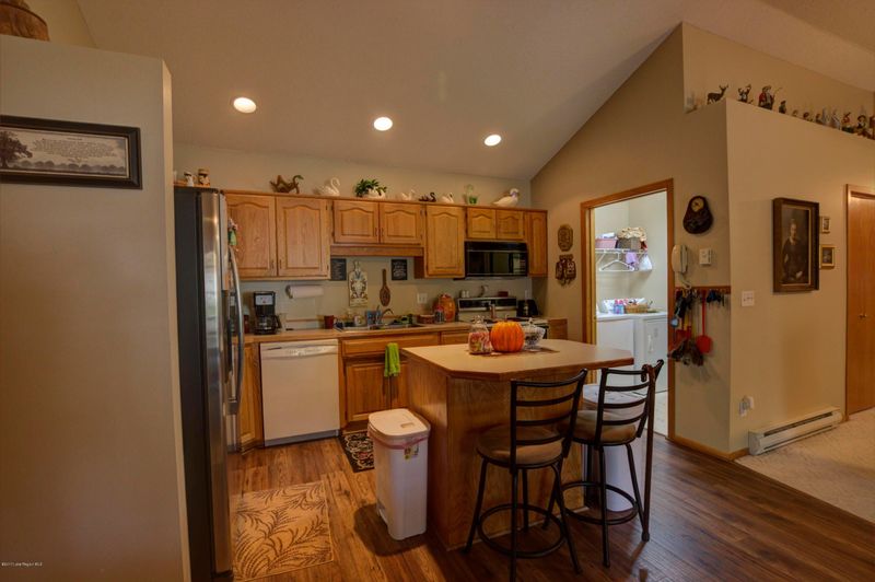 920 E Summit Ave #204, Fergus Falls, MN 56537