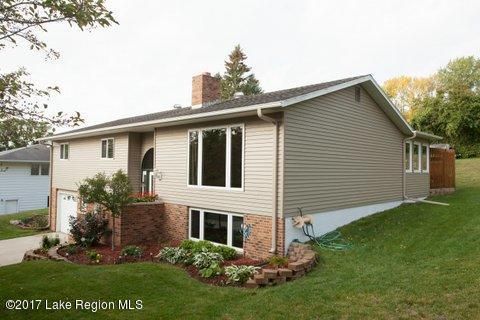 1213 Lakeview Dr, Fergus Falls, MN 56537