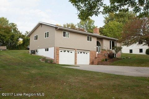 1213 Lakeview Dr, Fergus Falls, MN 56537