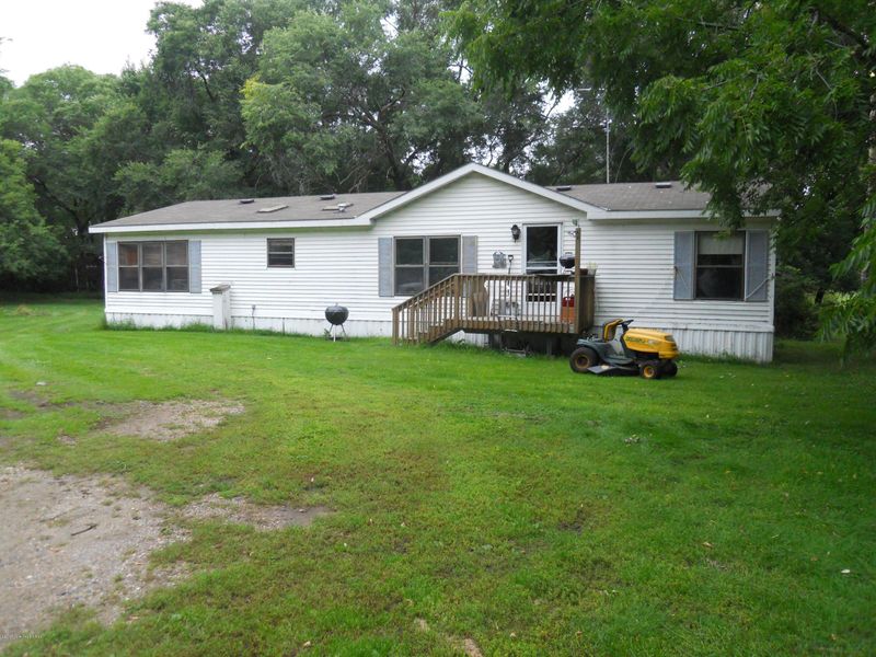 33573 315th St, Battle Lake, MN 56515