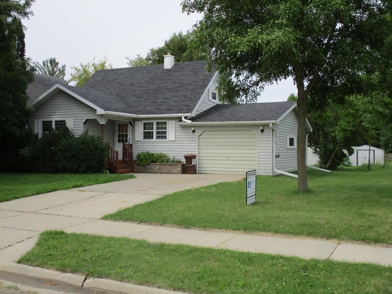 210 S Walker Ave, New York Mills, MN 56567