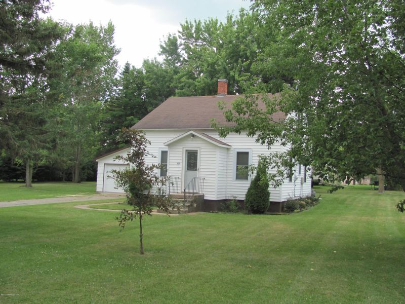 401 Park Ave, Sebeka, MN 56477