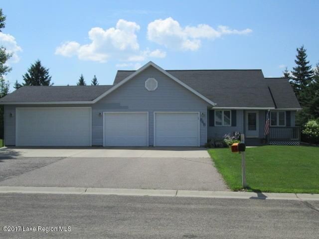 645 9th Dr NW, Perham, MN 56573