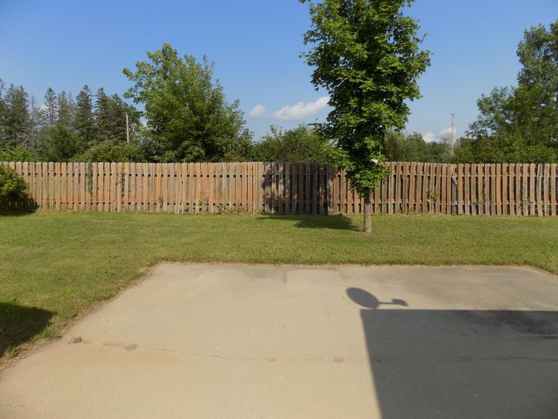 202 N Jefferson Ave, Sebeka, MN 56477