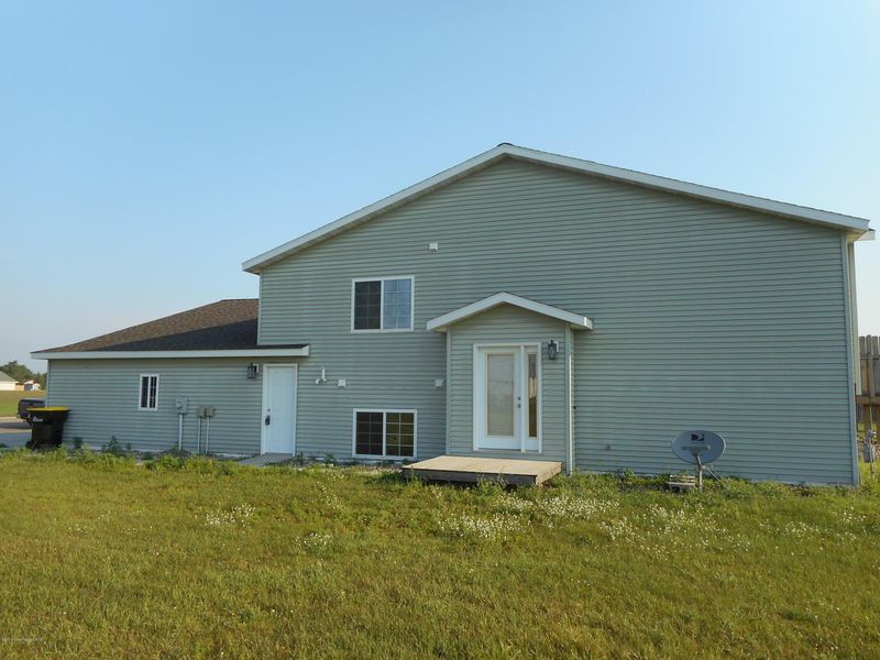 410 7th Ave NE, Perham, MN 56573