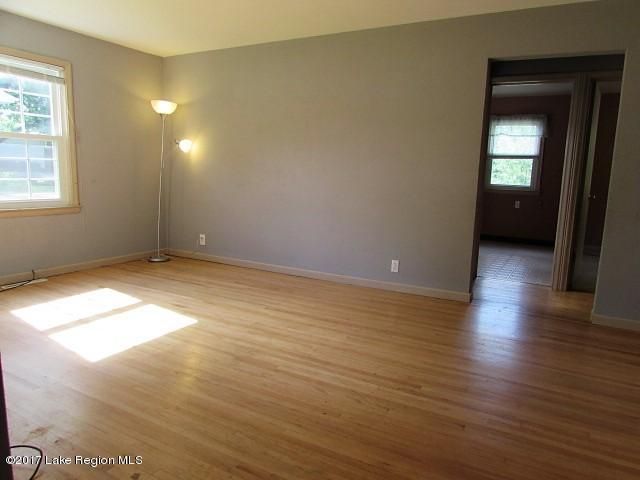 315 W Douglas Ave, Fergus Falls, MN 56537