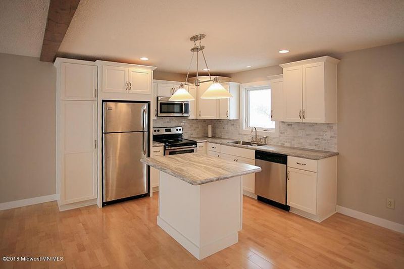 33152 Mac Cir, Dent, MN 56528