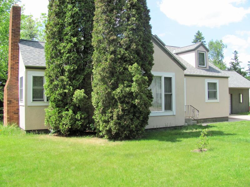 523 3rd St SW, Wadena, MN 56482