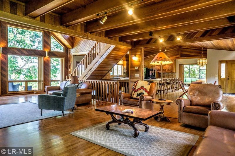 23439 Big Chief Rd, Fergus Falls, MN 56537
