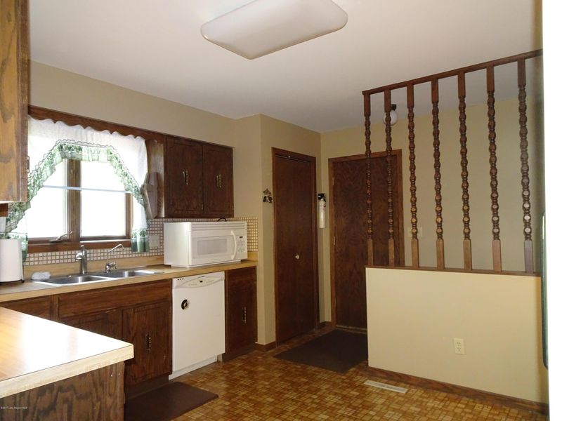 705 7th Ave SE, Barnesville, MN 56514