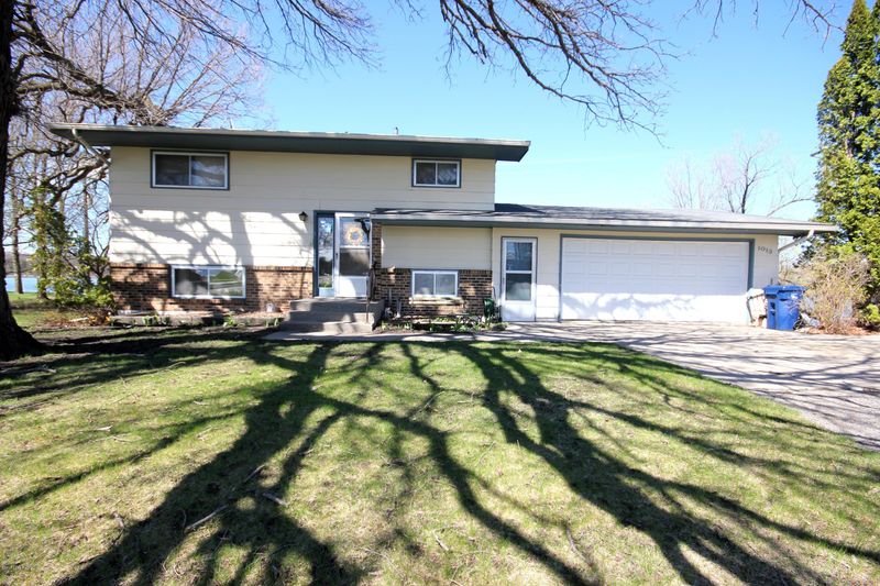 1013 E Fir Ave, Fergus Falls, MN 56537