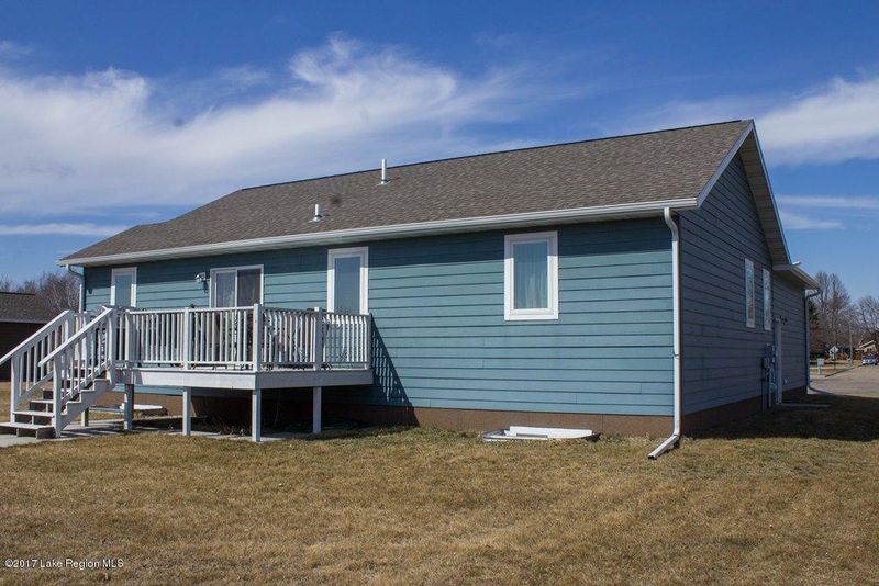207 9th St SW, Perham, MN 56573