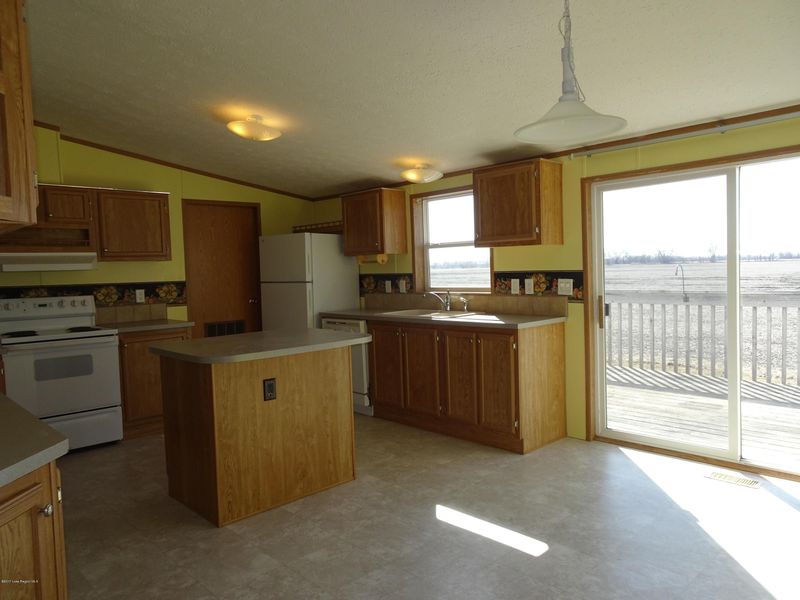 506 10th Ave SE, Barnesville, MN 56514