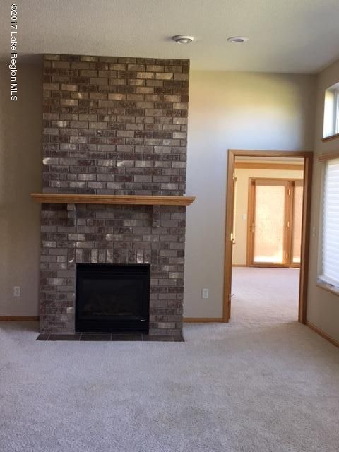 1911 Kempton Ct, Fergus Falls, MN 56537