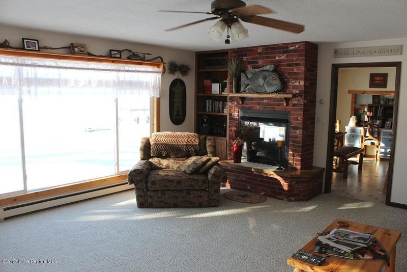 36333 Round Lake Loop, Ottertail, MN 56571