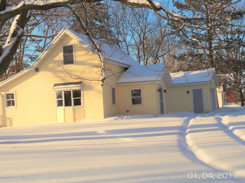 181 3rd St, Vergas, MN 56587