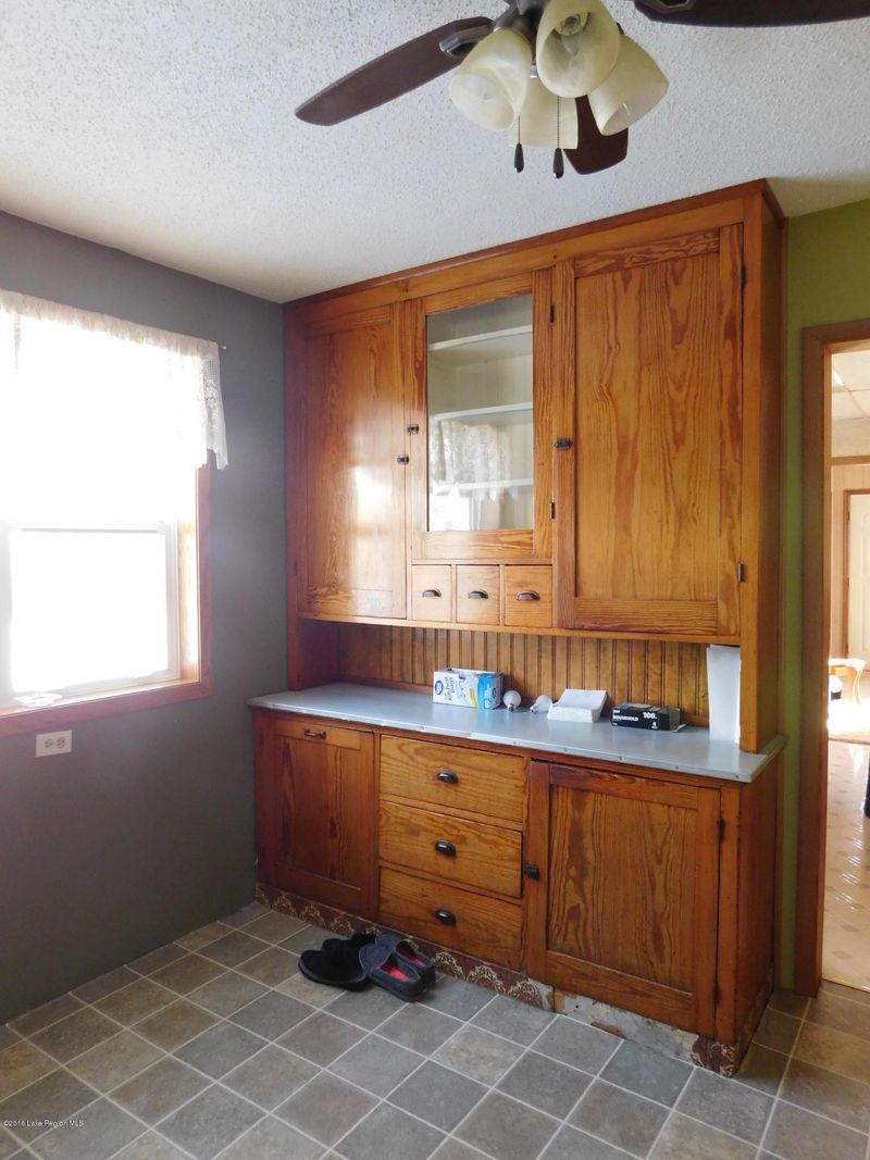 915 Front St, Henning, MN 56551